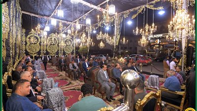 محافظ الدقهلية يتلقى العزاء في وفاة منال الغندور السكرتير العام المساعد