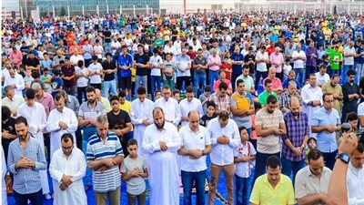 تكبيرات عيد الفطر المبارك بمختلف الصيغ وعددها وحكم التخلف عن الصلاة