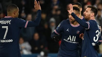 ميسي ومبابي يقودان هجوم باريس سان جيرمان أمام لوريان في الدوري الفرنسي