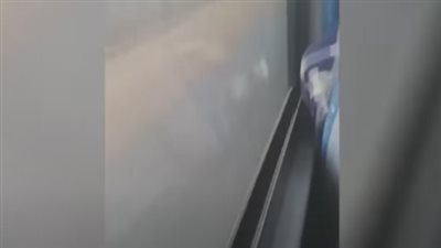 شاهد.. الجيش السوداني يدفع بتعزيزاته ودباباته إلى الخرطوم (فيديو)