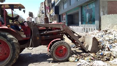 حملات نظافة مكبرة تجتاح الدقهلية وترفع 430 طن أتربة ومخلفات (صور)