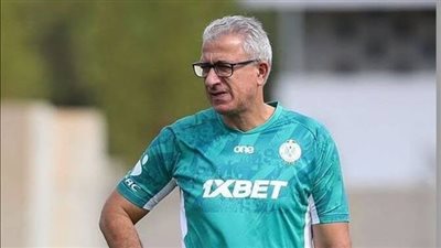 عاجل.. مدرب الرجاء المغربي يوجه رسالة شديدة اللهجة إلى الأهلي