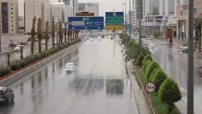 عاجل - أمطار غزيرة في مدينة الرياض السعودية