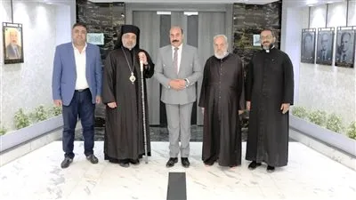 محافظ أسوان يستقبل وفد الأقباط الكاثوليك.. ويؤكد على روح الإخاء والمحبة والتعاون