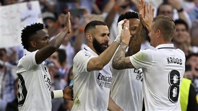 بيزيما يسجل 