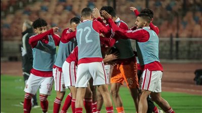 تحرش غير مباشر بالزمالك.. تعليق عضو مجلس الأهلي 