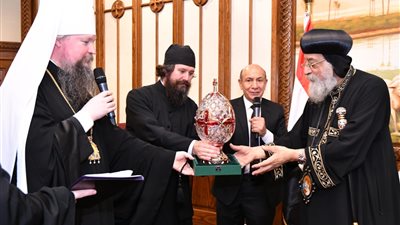 البابا تواضروس يستقبل وفد رهباني روسي