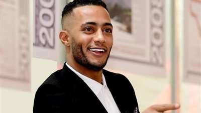 تنبأ عمر الشريف بنجوميته وحصل على البطولة المطلقة مع السبكي.. أبرز المحطات في حياة محمد رمضان