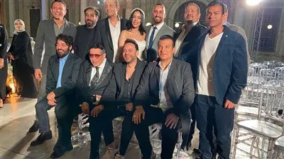 بعد جنازة مصطفى درويش.. مصطفى قمر ونجوم الغناء في عقد قران نجلة علاء عبد الخالق 