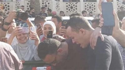 تصريح عاجل من نقابة الصحفيين بشأن واقعة صورة جنازة مصطفى درويش