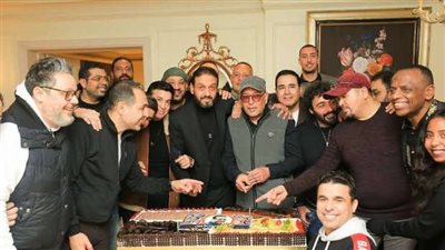 نجوم التسعينيات بشعلون أجواء حفل زفاف إبنة علاء عبد الخالق.. ماذا حدث؟