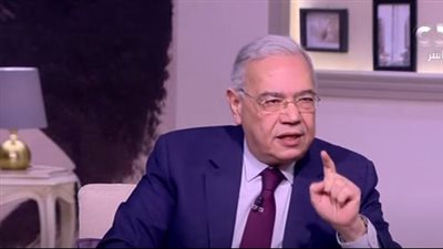 مشادة كلامية بين رئيس حزب المصريين الأحرار.. وإعلامية وتهديده بالانسحاب 