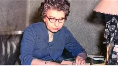 أول مصرية تحصل على الدكتوراه في الأدب وأقامت أول معرض دولي للكتاب بالقاهرة.. أبرز المعلومات عن سهير القلماوي في ذكرى وفاتها 