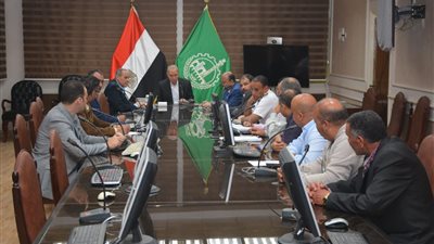 محافظ القليوبية يعقد اجتماعًا لتحديد أسعار تعريفة الركوب الجديدة