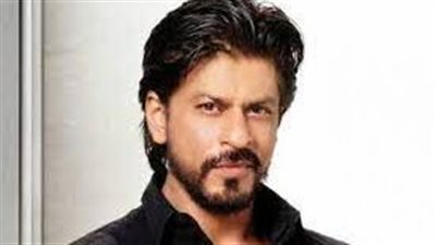 عاجل.. تعرض النجم الهندي شاروخان لوعكة صحية ونقله إلى المستشفى