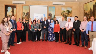 وزير التربية والتعليم يستعرض جهود ورشة عمل لجنة تطوير مناهج المرحلة الإعدادية 