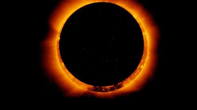 كسوف الشمس وخسوف القمر.. علامات يوم القيامة 