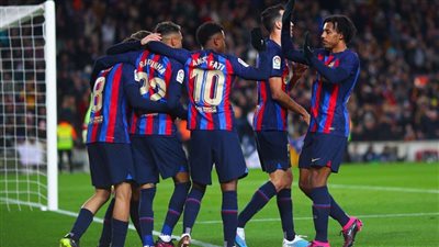 عاجل.. نجم برشلونة يقرر الرحيل إلى البريميرليج