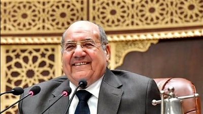 مجلس الشيوخ يبدأ مناقشة دراسة الأثر التشريعي لإنشاء نقابة التجاريين