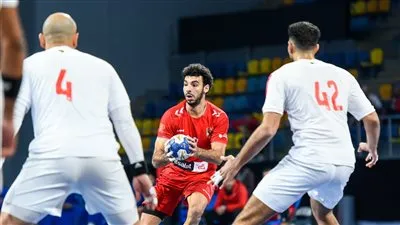 نتيجة مباراة الشوط الأول بين الأهلي والزمالك في نهائي كأس السوبر الإفريقي لكرة اليد