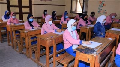 جدول الامتحانات الإلكترونية لطلاب الصف الثاني الثانوي المصريين في الخارج (شعبة علمي وأدبي)