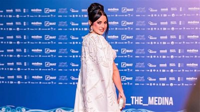 درة سعيدة بتكريمها من مهرجان ياسمين الحمامات التونسي