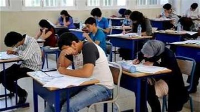 جدول امتحانات الصف الثانى الثانوى فى الخارج.. شعبة العلمى