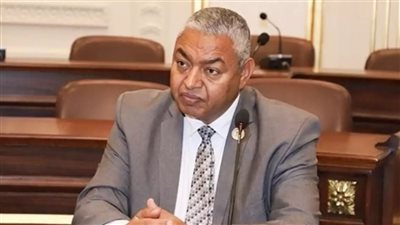 رئيس جامعة القاهرة ينعي الكاتب الصحفي محمود بكري