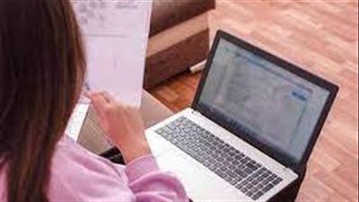 جدول الامتحانات الإلكترونية لطلاب الصف الأول الثانوي المصريين في الخارج