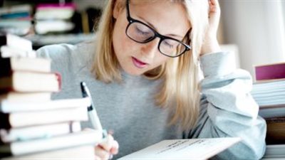 جدول امتحانات الدبلومات الفنية 2023 للشؤون الفندقية والخدمات السياحية نظام 3 سنوات