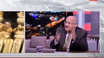 هل يحدث ارتياح في أسعار الذهب قريبًا؟.. مستشار وزير التموين يجيب 