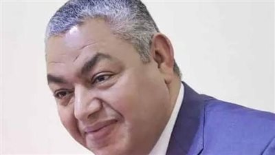 عزة مصطفى تنعي الراحل محمود بكري.. وتفاصيل إصابة شقيقه خلال تشييع الجثمان بقنا 