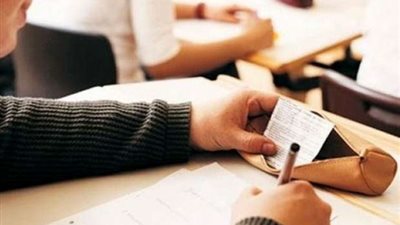 عقوبات الغش في الامتحانات.. غرامة لاتقل عن 5 آلاف جنيه 