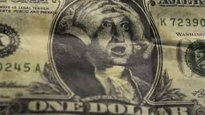 انهيار في السوق السوداء وسعر الدولار يتراجع بشكل كبير 