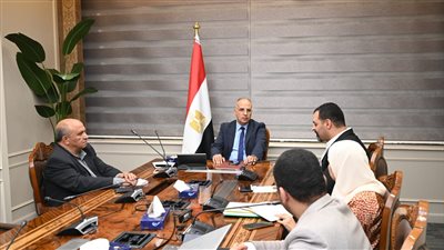 وزير الري يتابع أعمال تطوير منظومة الري والصرف بواحة سيوة 