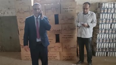 ضبط 4 طن سكر و396 كيلو مكرونة تموينية قبل بيعها بالسوق السوداء بالدقهلية|صور