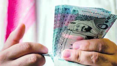 خلل في السوق السوداء بعد تثبيت أسعار الفائدة 