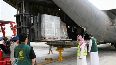 مغادرة الطائرة الإغاثية الخامسة ضمن الجسر الجوي السعودي لمساعدة الشعب السوداني