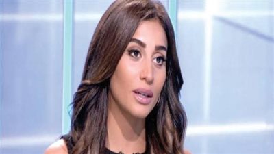 دينا الشربيني: وفاة والدي منعتني من حضور العرض الخاص لـ 