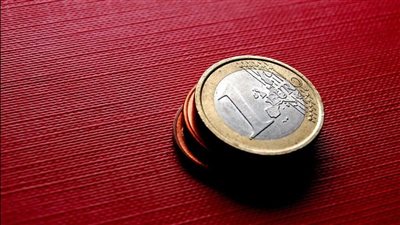 سعر اليورو اليوم |عملة الاتحاد الاوروبي تصمد امام الجنيه وسط ترقب اجتماع المركزي المصرى