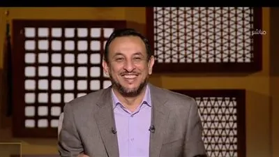 تعليق رمضان عبدالمعز عن توقعات الأبراج.. (فيديو)