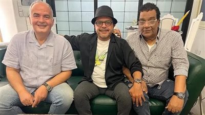 نجوم الفن يهنئون محمد هنيدي بعد إعلانه تقديم الجزء الثاني من 