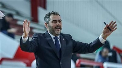 تفاصيل اجتماع محمود الخطيب مع وأوجستي بوش مدرب السلة