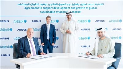 إيرباص توقع اتفاقية مع مصدر لتطوير وقود الطيران المستدام