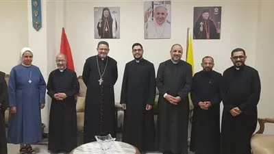 نيافة الأنبا بشارة يلتقي لجنة الدعوات الأسقفية