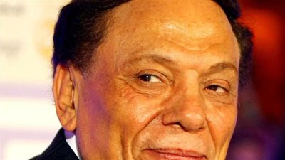 عادل إمام وعلاقته بوالده.. تعرف على التفاصيل وأبرز أعماله الفنية خلال رحلته 