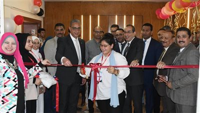 محافظ الفيوم ورئيس الجامعة يفتتحان معملًا ومكتبة ذكية بكلية الحاسبات (صور)