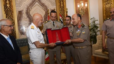 أسامة عسكر يلتقي رئيس هيئة الأركان المشتركة للقوات المسلحة بجمهورية إيطاليا