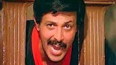 ترك كلية الشرطة بعد مرات رسوبه وكون فرقة ثلاثي أضواء المسرح ولمع نجمه في الفوازير .. تعرف على رصيد سمير غانم الفني والجماهيري