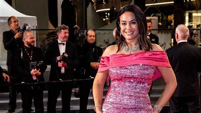 ترحيب كبير بأولى عروض بنات الفة في المسابقة الرسمية لكان وهند صبري تتألق بإطلالة ملكية